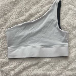 Fabeletics White one shoulder sports bra. Size large.